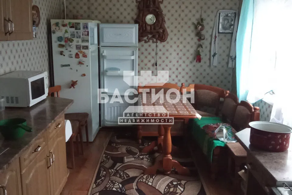Продаётся 2-этажный дом, 200 м²