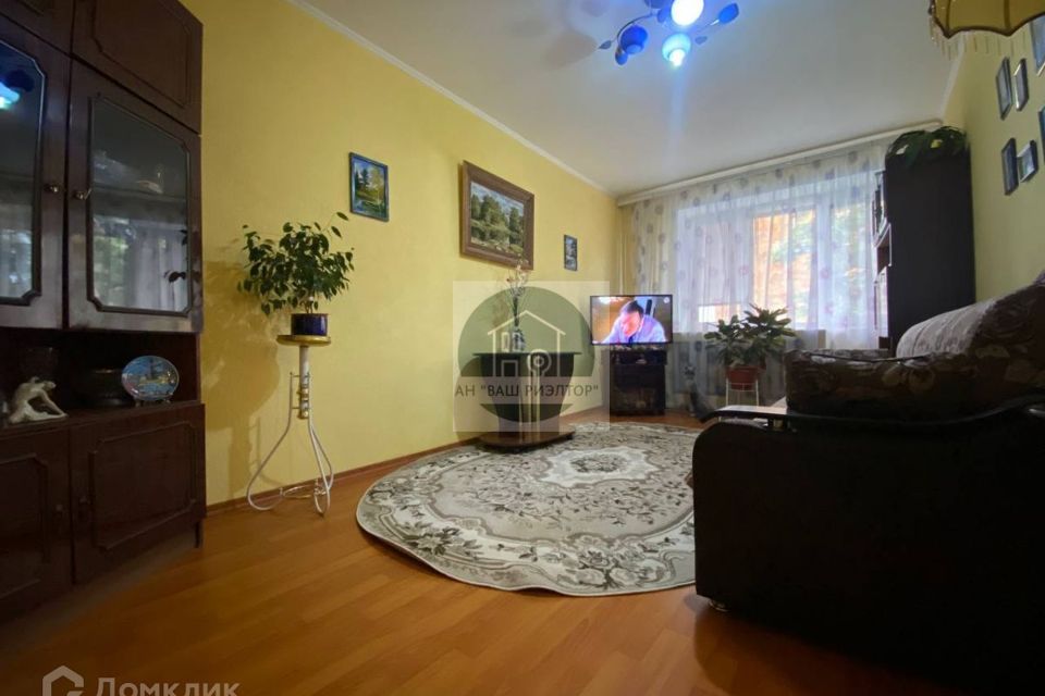 Продаётся 3-комнатная квартира, 56.2 м²