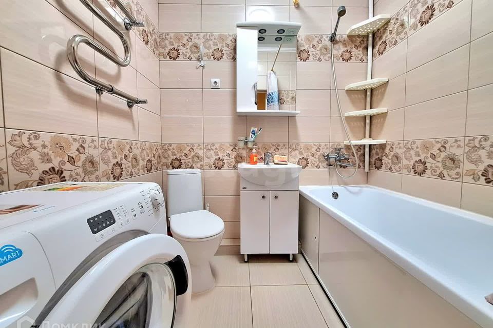 Продаётся 1-комнатная квартира, 46.7 м²