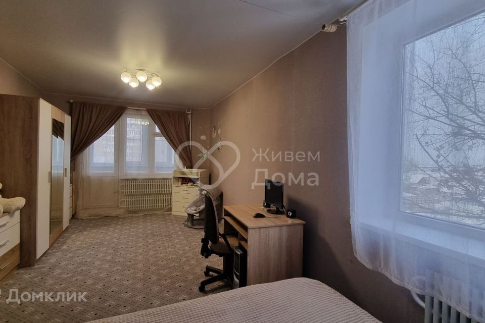Продаётся 1-комнатная квартира, 42.7 м²