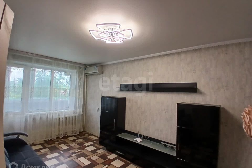 Сдаётся 4-комнатная квартира, 72 м²