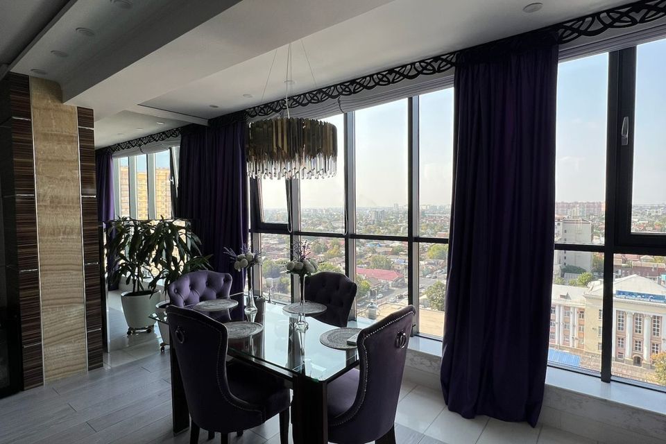 Продаётся 3-комнатная квартира, 94.5 м²