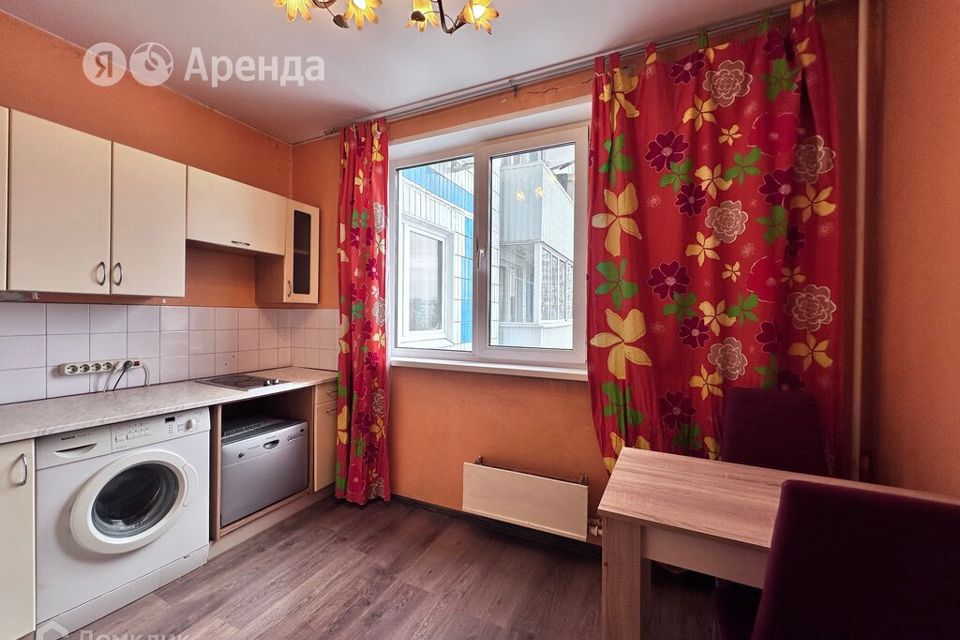 Сдаётся 1-комнатная квартира, 38 м²