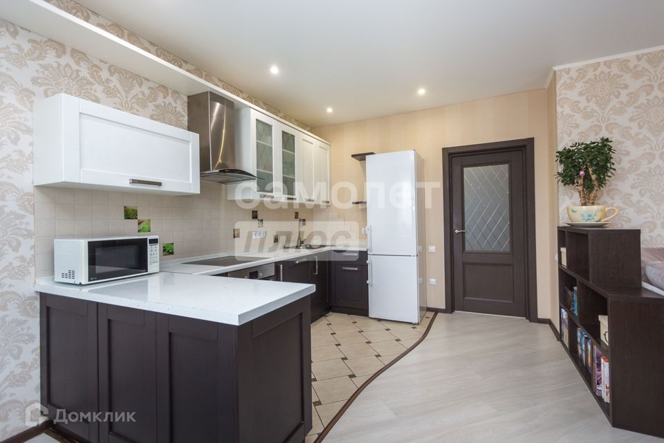 Продаётся 3-комнатная квартира, 72.3 м²