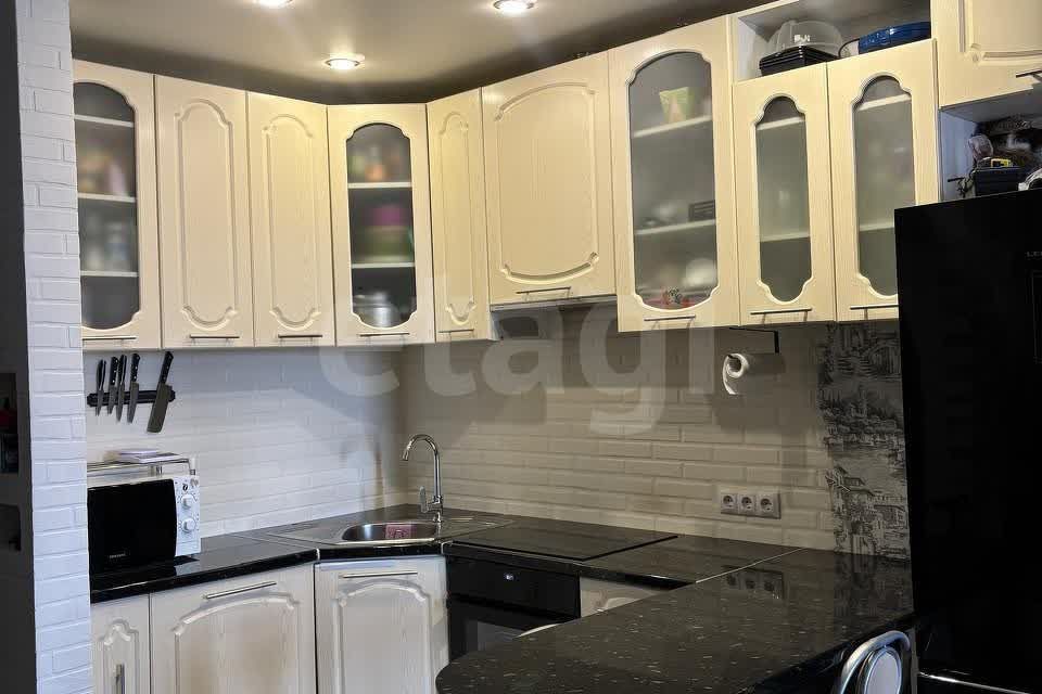 Продаётся 1-комнатная квартира, 48.4 м²