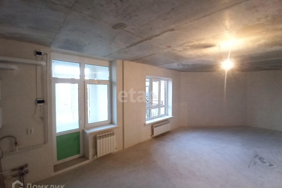Продаётся 2-комнатная квартира, 82.5 м²