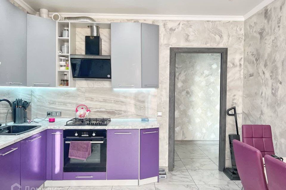 Продаётся 2-комнатная квартира, 63 м²
