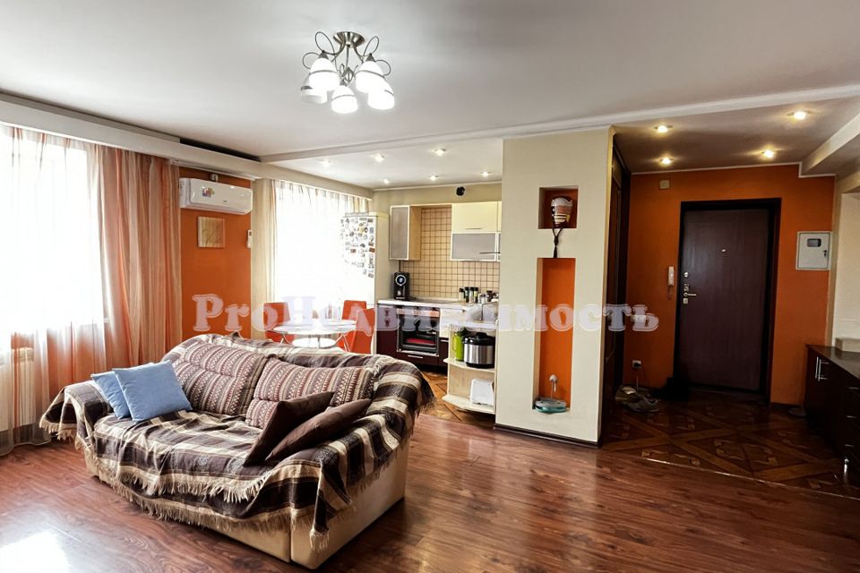 Продаётся 5-комнатная квартира, 87.3 м²
