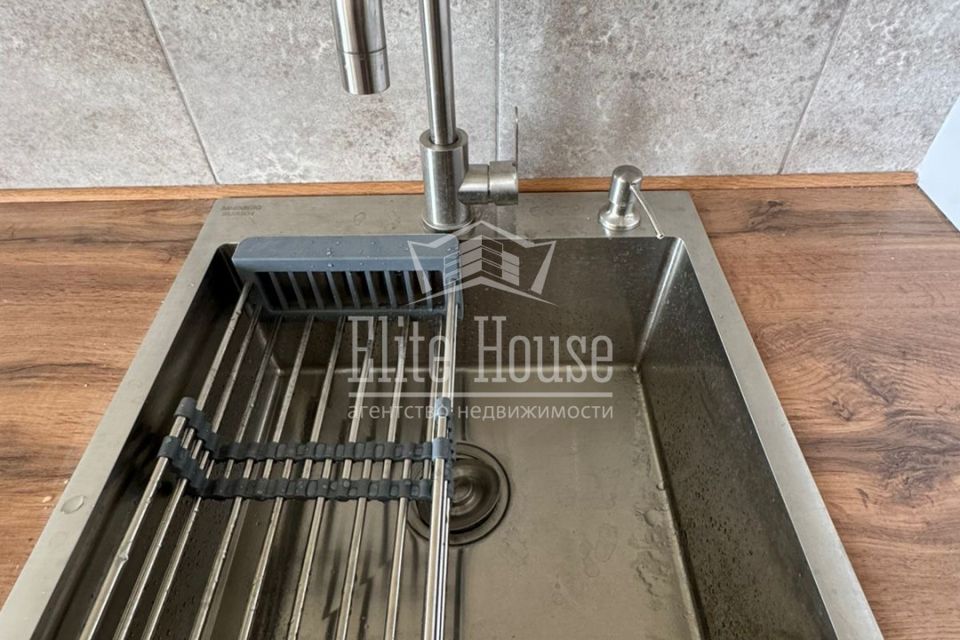 Продаётся 1-комнатная квартира, 44.8 м²