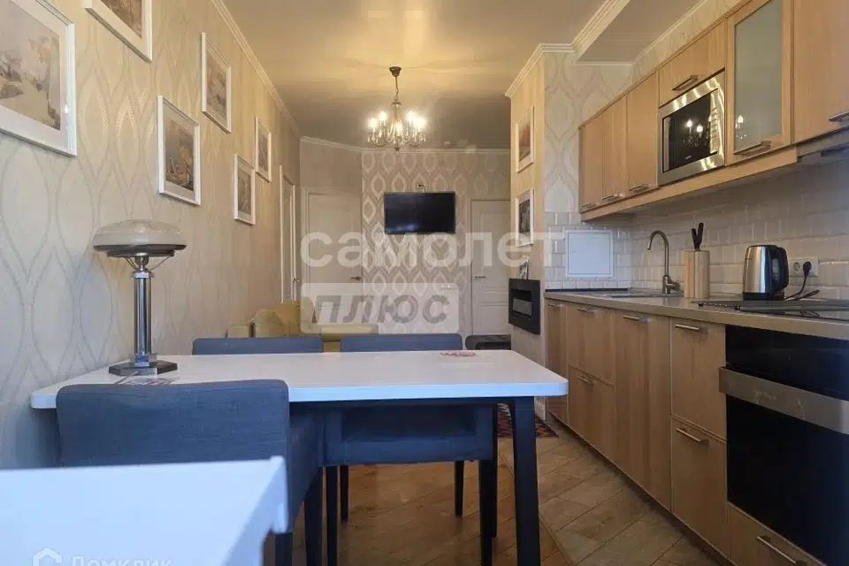 Продаётся 2-комнатная квартира, 66.1 м²