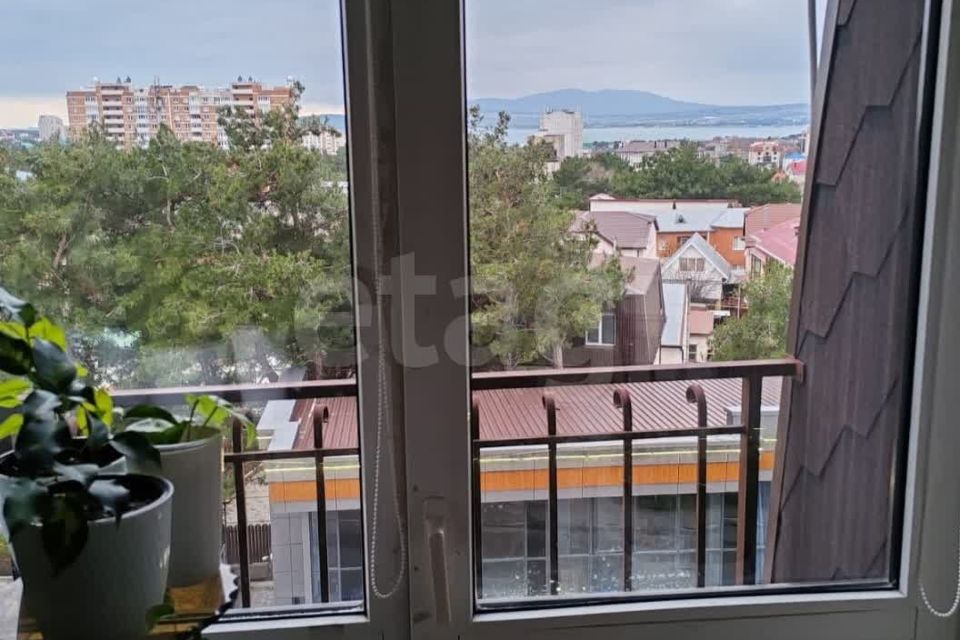 Продаётся 2-комнатная квартира, 67.2 м²
