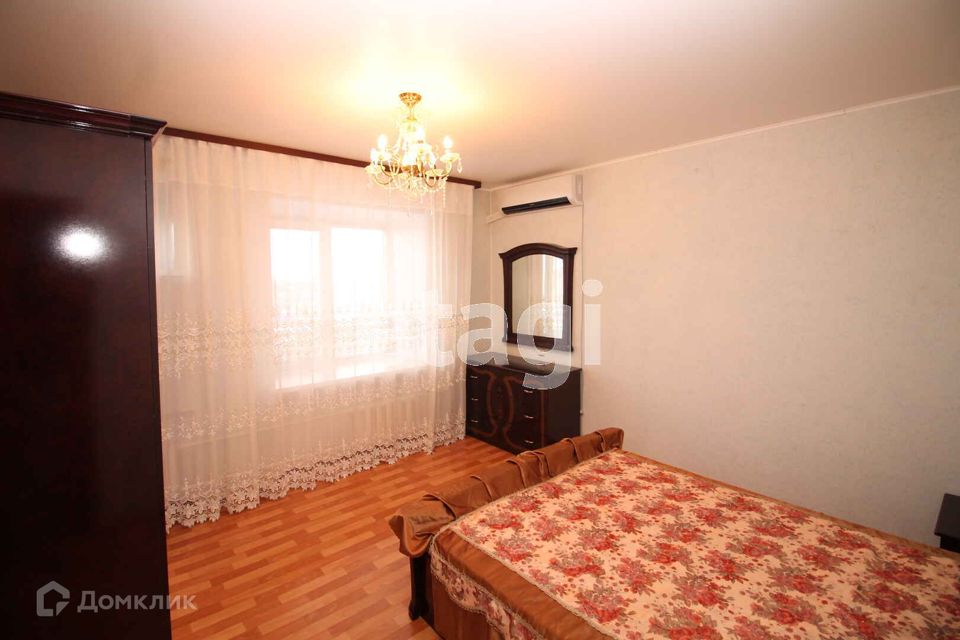 Сдаётся 2-комнатная квартира, 73 м²