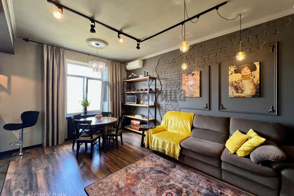 Продаётся 2-комнатная квартира, 58.5 м²