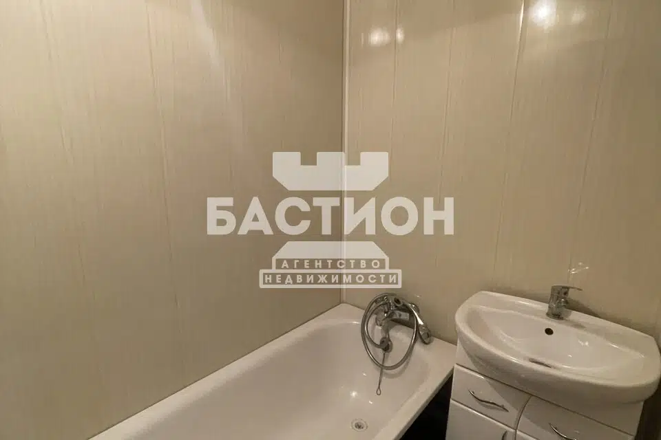 Продаётся 3-комнатная квартира, 55 м²