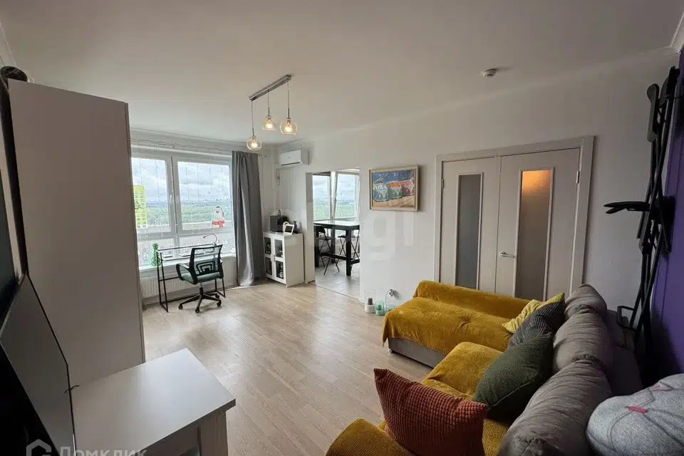 Продаётся 2-комнатная квартира, 68.9 м²