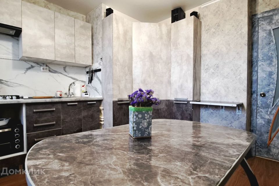 Продаётся 1-комнатная квартира, 40.9 м²