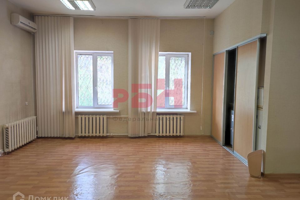 Сдаётся офис, 233.08 м²