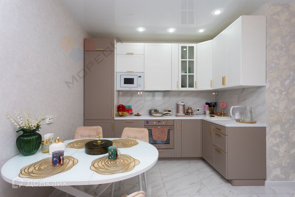 Продаётся 2-комнатная квартира, 55.5 м²
