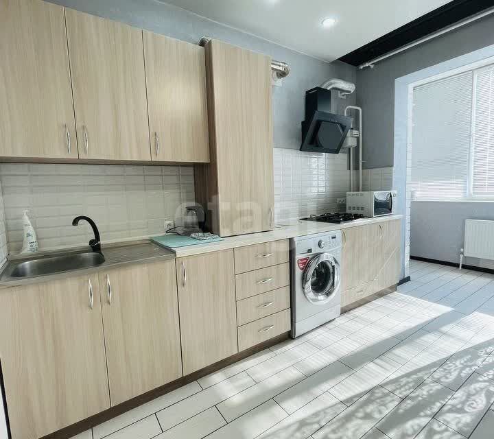 Продаётся 1-комнатная квартира, 37.3 м²