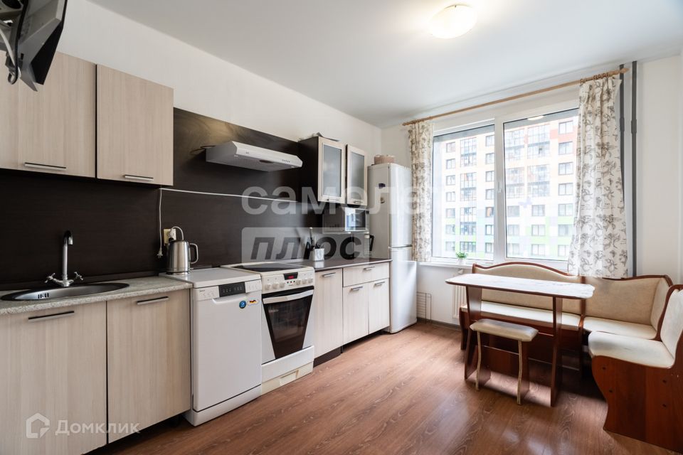Продаётся 2-комнатная квартира, 59.7 м²