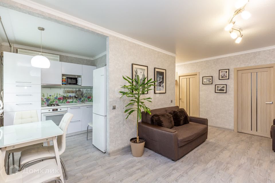 Продаётся 3-комнатная квартира, 60.4 м²