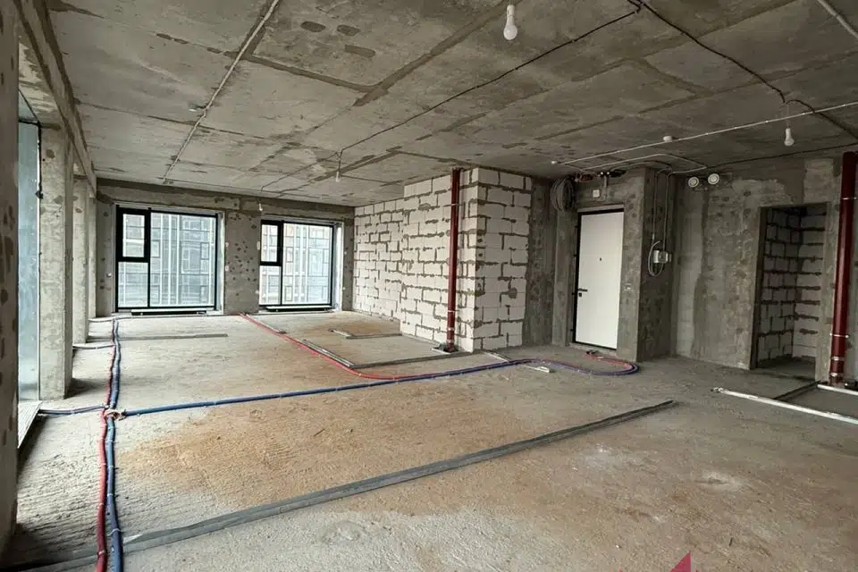 Продаётся 4-комнатная квартира, 100.3 м²