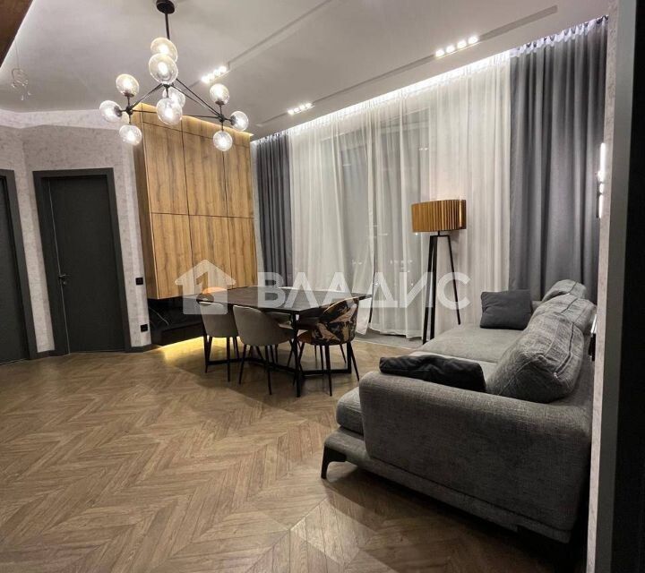 Продаётся 3-комнатная квартира, 87 м²