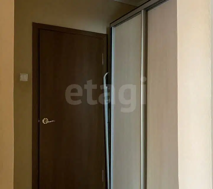 Продаётся 2-комнатная квартира, 56.3 м²