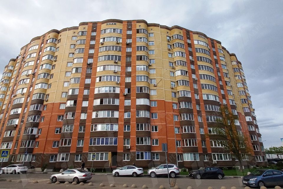 Продаётся 2-комнатная квартира, 74.9 м²