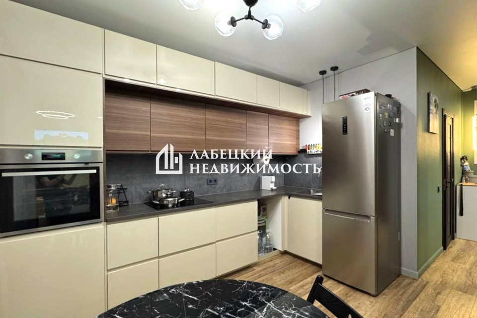 Продаётся 1-комнатная квартира, 38.5 м²