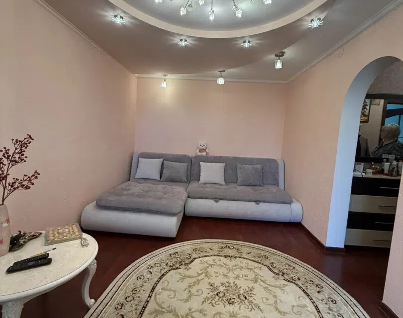 Продаётся 2-комнатная квартира, 43.7 м²
