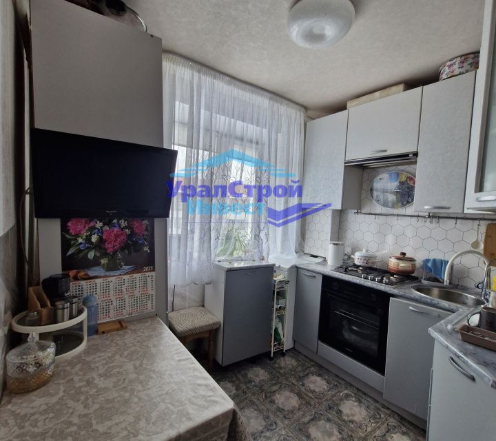 Продаётся 4-комнатная квартира, 62.1 м²