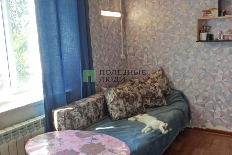 Продаётся комната в 3-комн. квартире, 13.8 м²