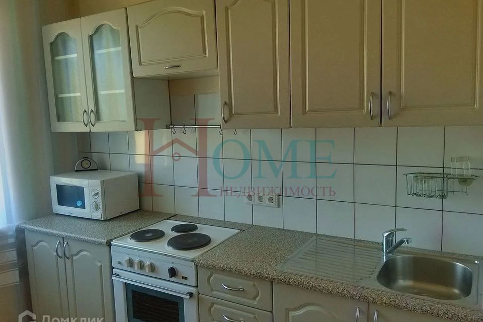 Сдаётся 1-комнатная квартира, 38 м²