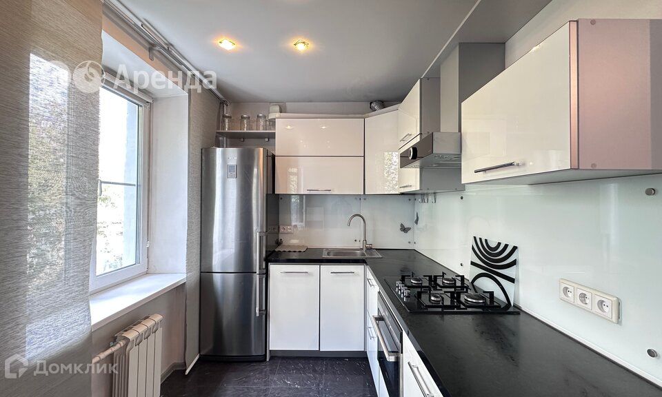 Сдаётся 2-комнатная квартира, 56 м²