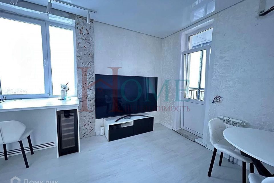 Сдаётся 2-комнатная квартира, 56 м²