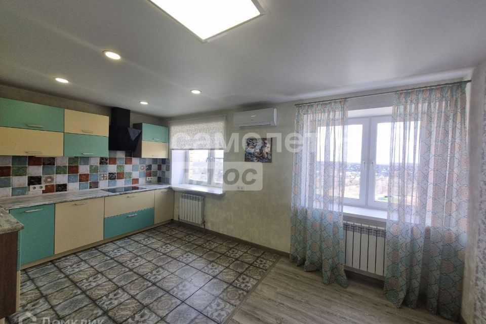 Продаётся 2-комнатная квартира, 56.3 м²