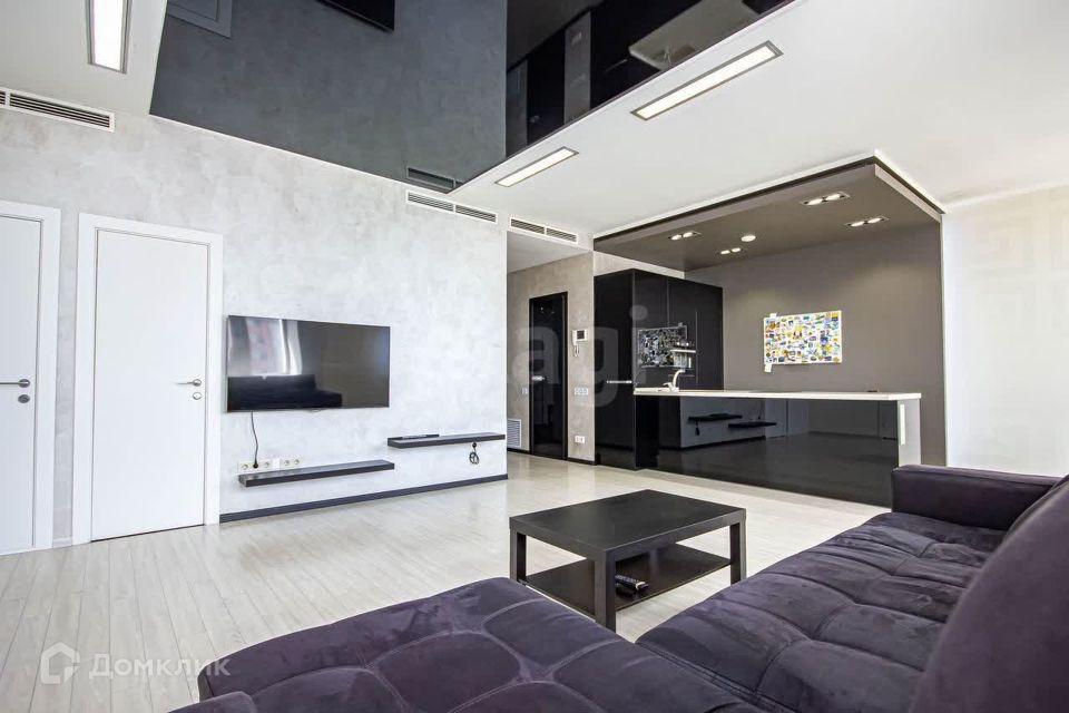 Продаётся 3-комнатная квартира, 120 м²