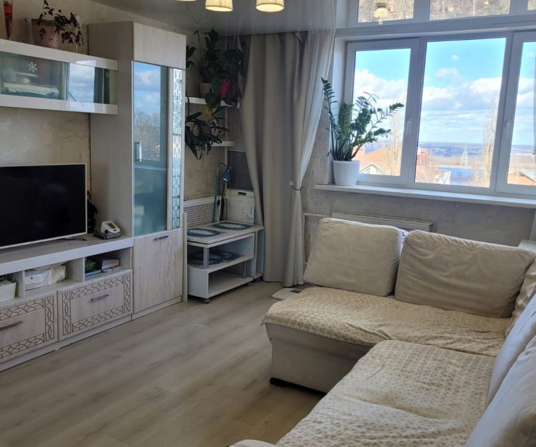 Продаётся 4-комнатная квартира, 87.5 м²