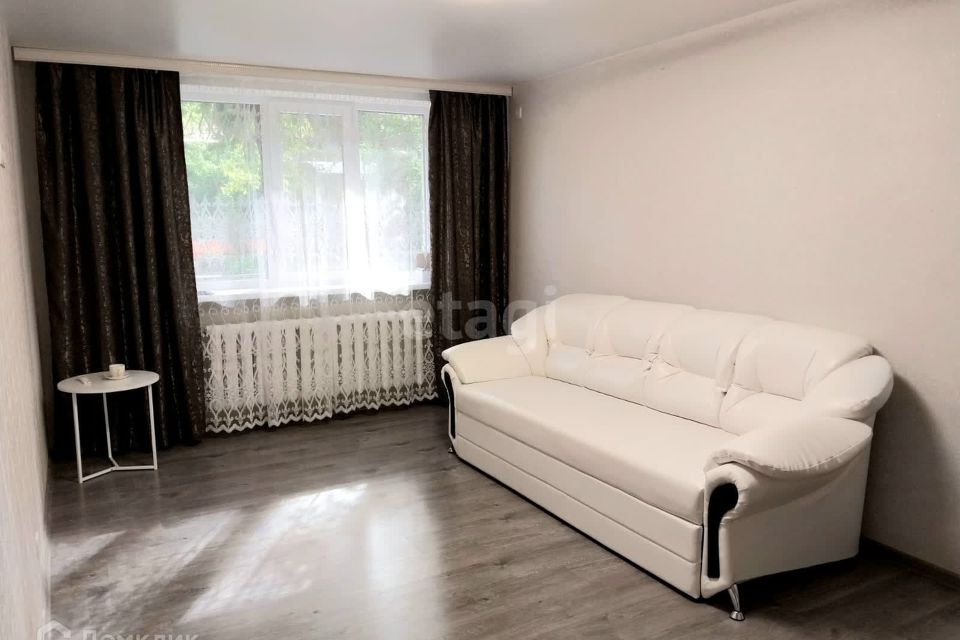 Продаётся 3-комнатная квартира, 57.9 м²