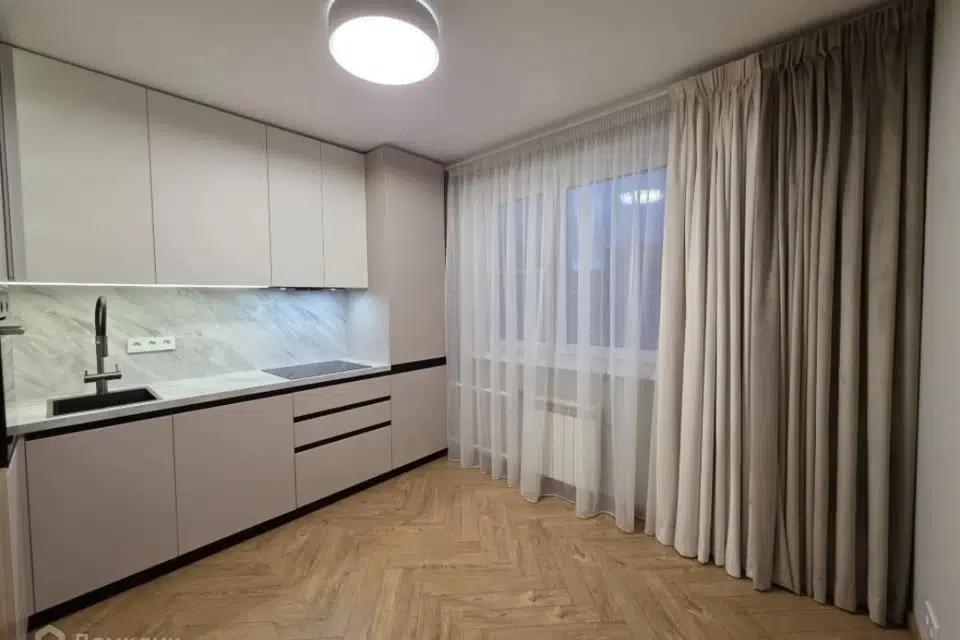 Продаётся 3-комнатная квартира, 81 м²