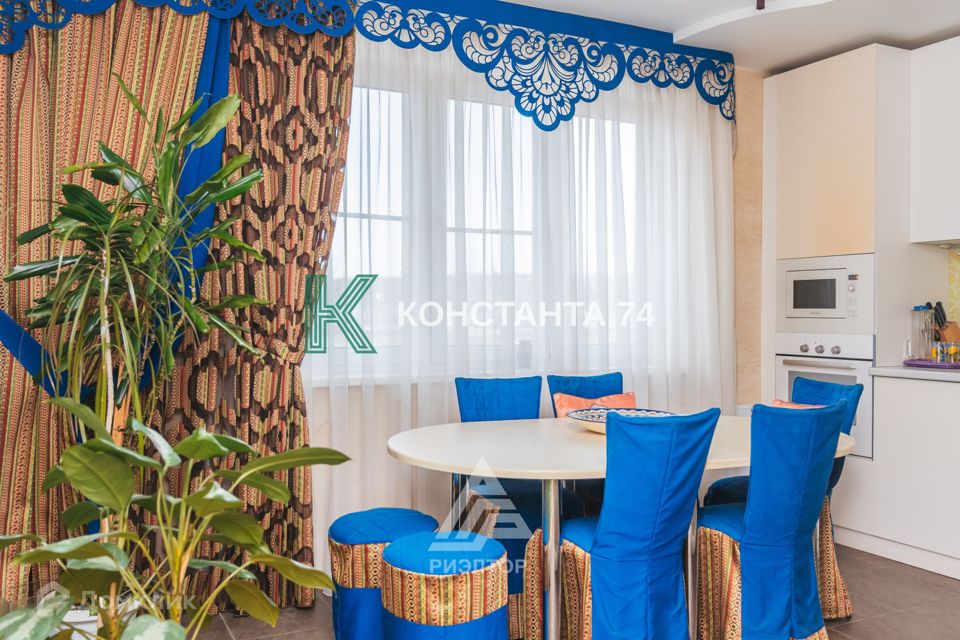 Продаётся 2-комнатная квартира, 64.9 м²