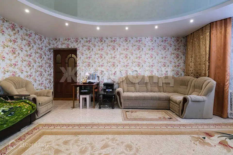 Продаётся 2-комнатная квартира, 111.3 м²
