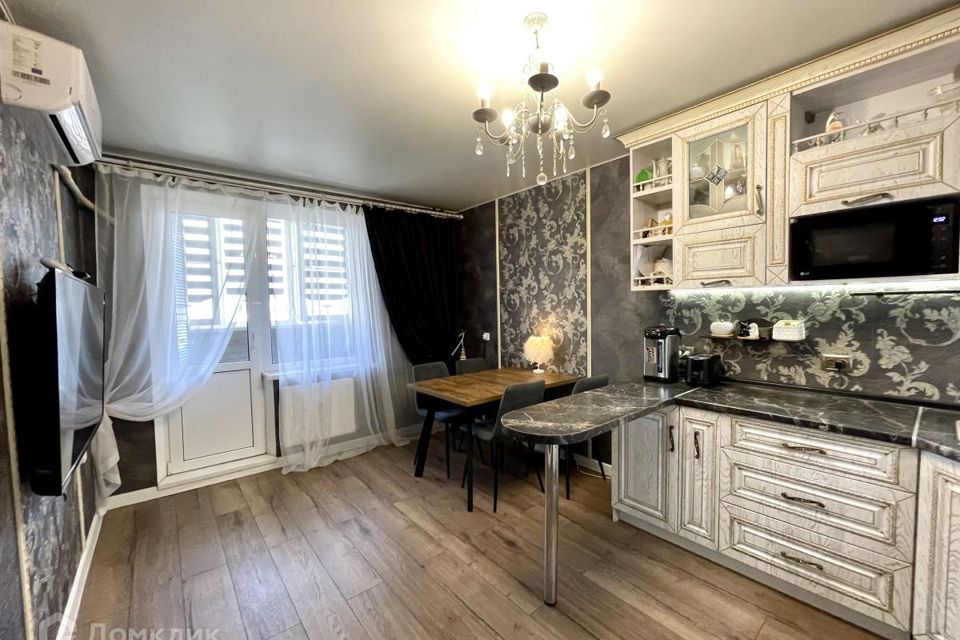 Продаётся 2-комнатная квартира, 61.2 м²