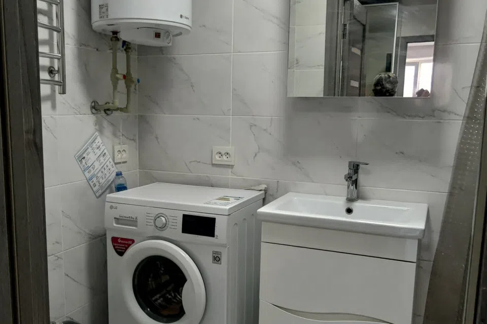 Продаётся 3-комнатная квартира, 61.3 м²