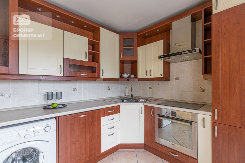 Продаётся 2-комнатная квартира, 61.6 м²
