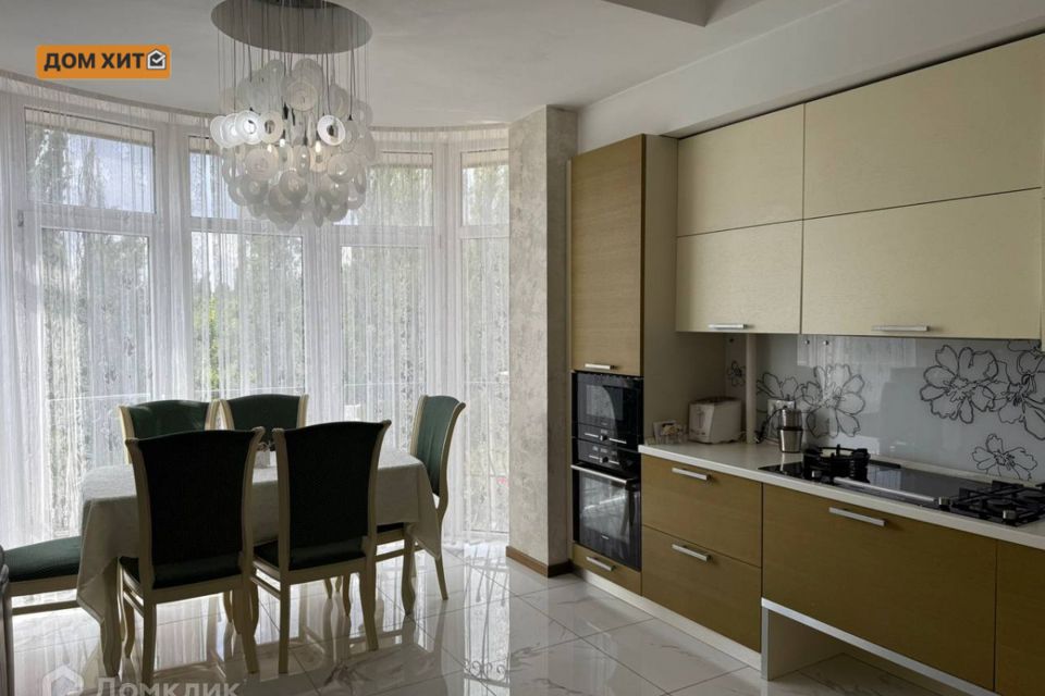 Продаётся 2-комнатная квартира, 60 м²