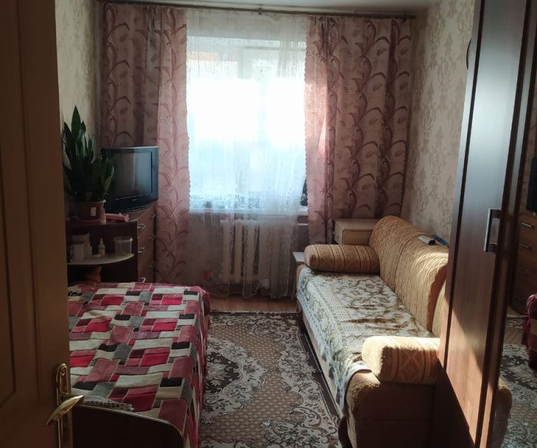 Продаётся 4-комнатная квартира, 73.7 м²