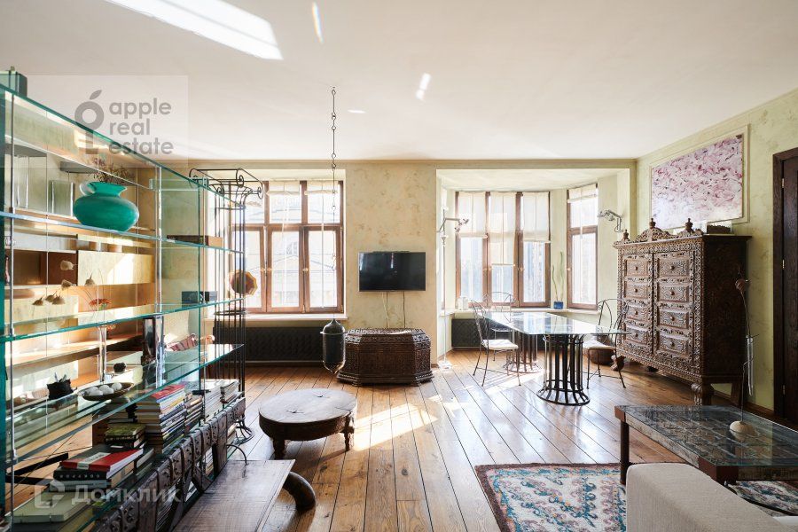 Сдаётся 2-комнатная квартира, 113 м²