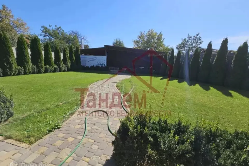Продаётся 2-этажный дом, 300 м²